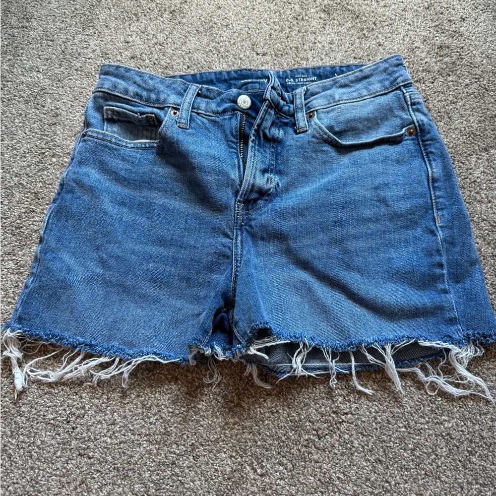 Woman 6 Jean shorts old navy